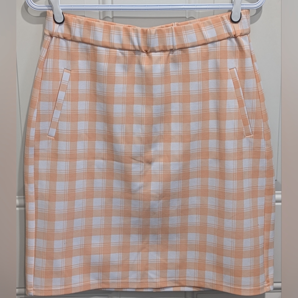 3/$20 41 Hawthorne Peach & Plaid Pull On Amelia Ponte Skirt